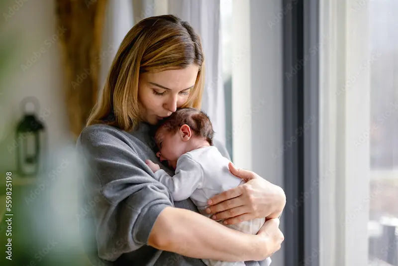 The Ultimate Guide to Your Newborn's First 28 Days of Care